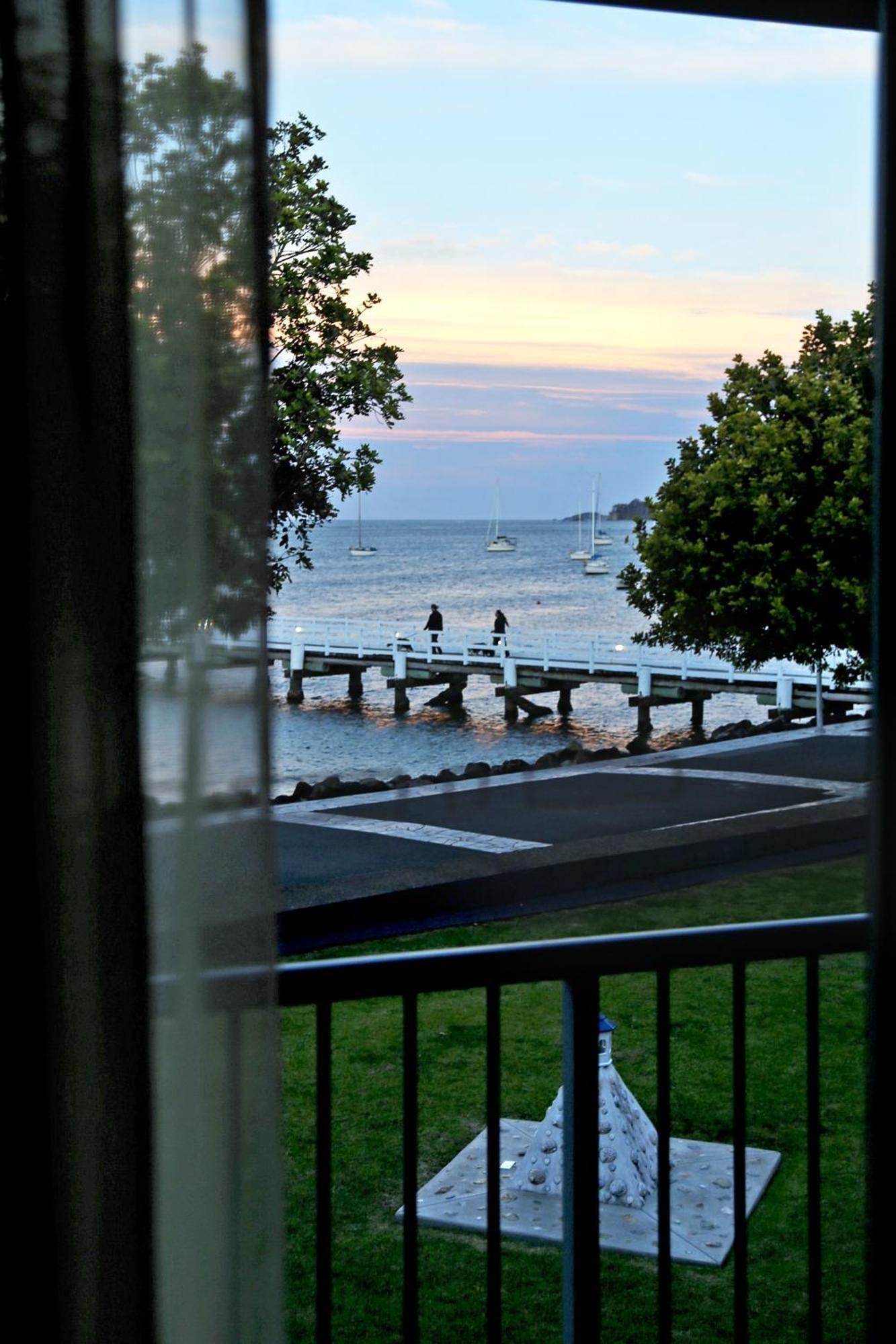 Zorba Waterfront Motel Batemans Bay Exterior foto