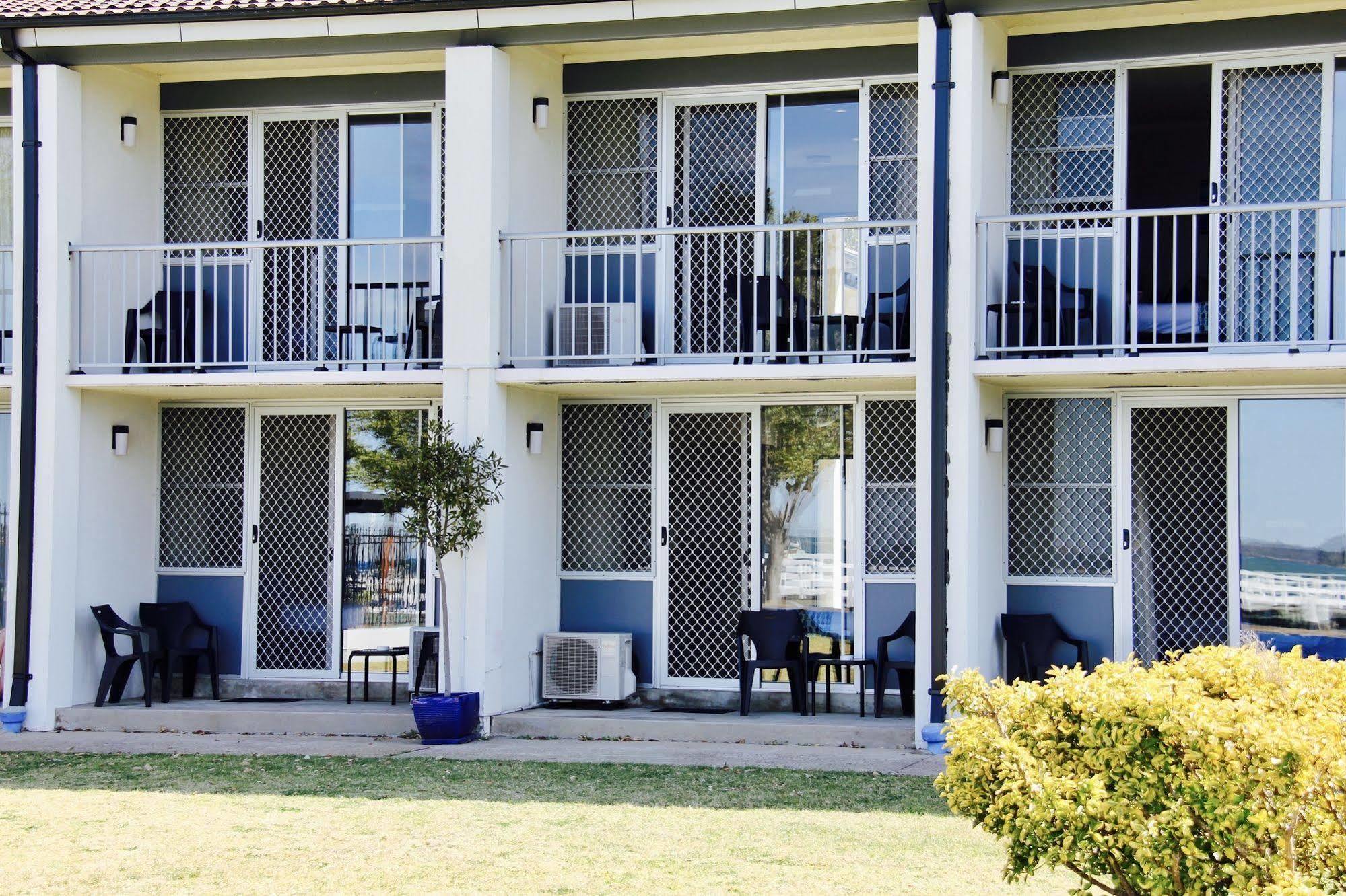 Zorba Waterfront Motel Batemans Bay Exterior foto