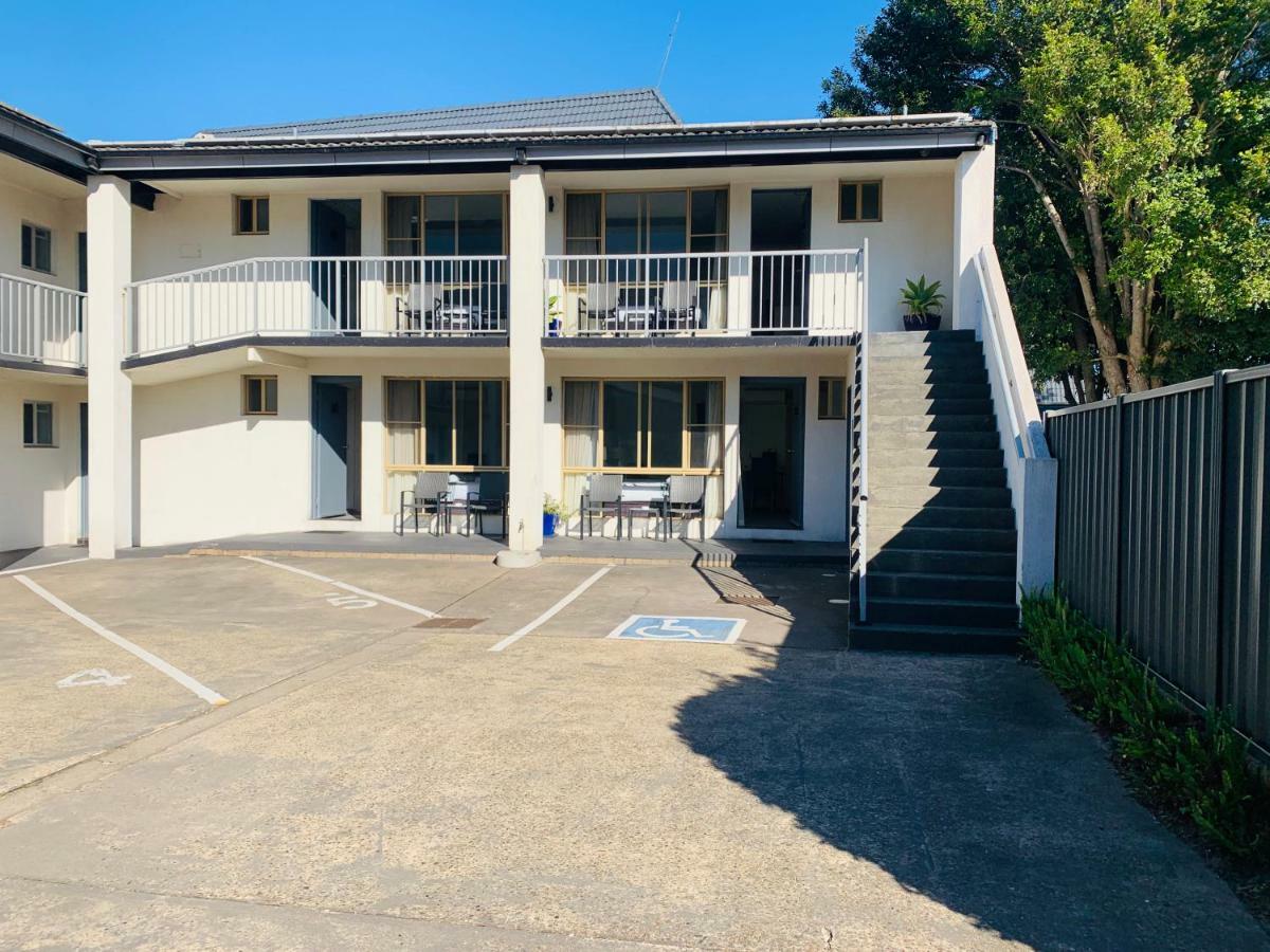 Zorba Waterfront Motel Batemans Bay Exterior foto